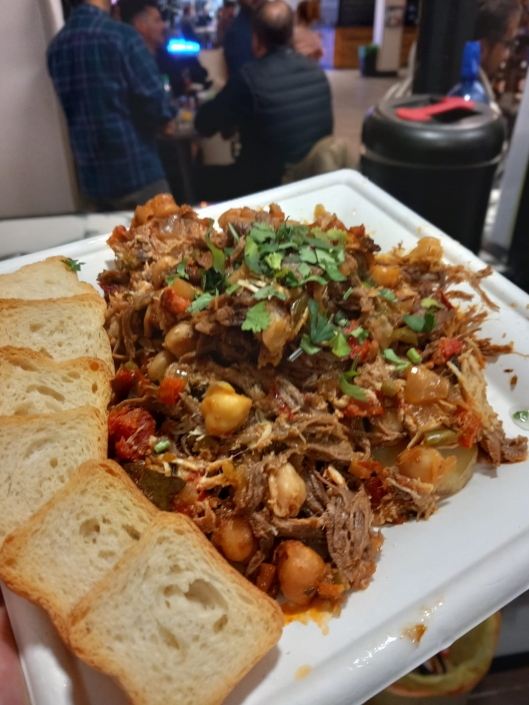 El Perequén 12 Canary Street Food Restaurante Canario en Mercado San Fernando